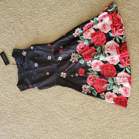 NWT Floral Cocktail Dress - Picture 1 of 6